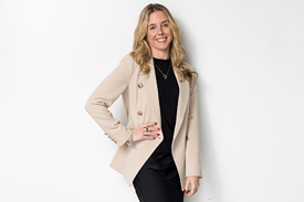 Niamh Hooper website bio